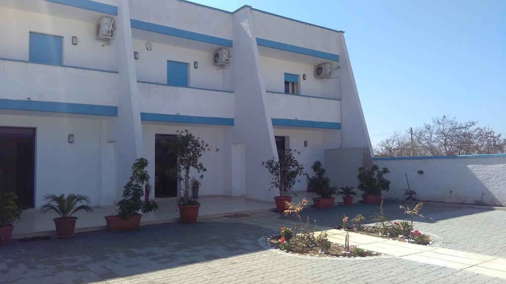B&B Trullo Di Mare ตอร์ริเชลลา ภายนอก รูปภาพ